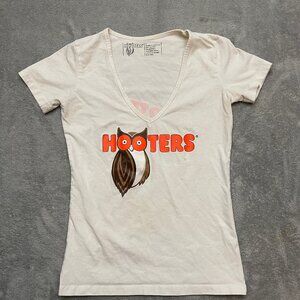 Women’s Hooters Womens worn rare Uniform Short Sleeve V-Neck Tshirt Small